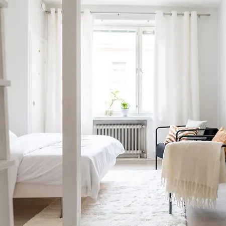 Luminous In Kallio / Amazing Location Apartment