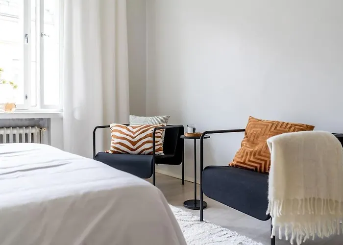 Luminous In Kallio / Amazing Location Apartment *