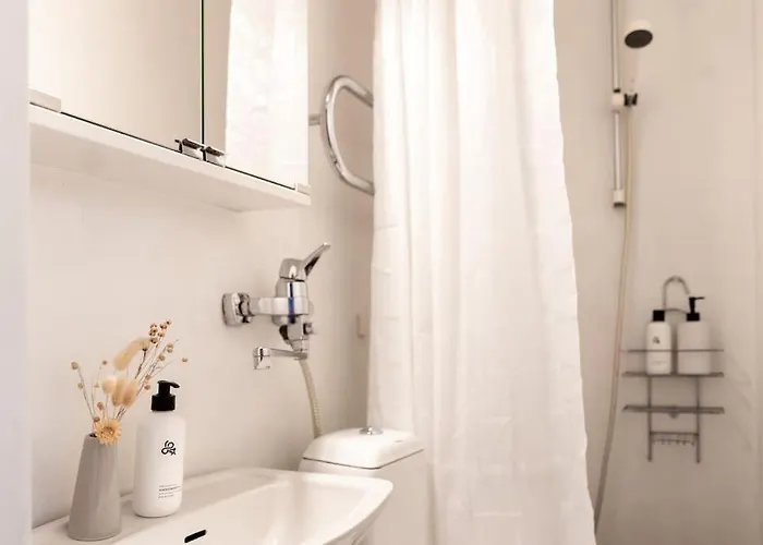 Apartment Luminous In Kallio / Amazing Location Helsinki